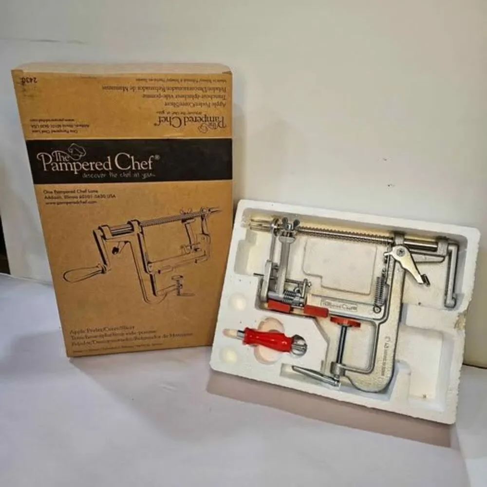 The Pampered Chef Apple Peeler Corer Slicer 2430